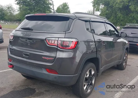 2017 Jeep Compass Trailhawk 4X4 z USA, uszkodzony, nr VIN 3C4NJDDB5HT607399